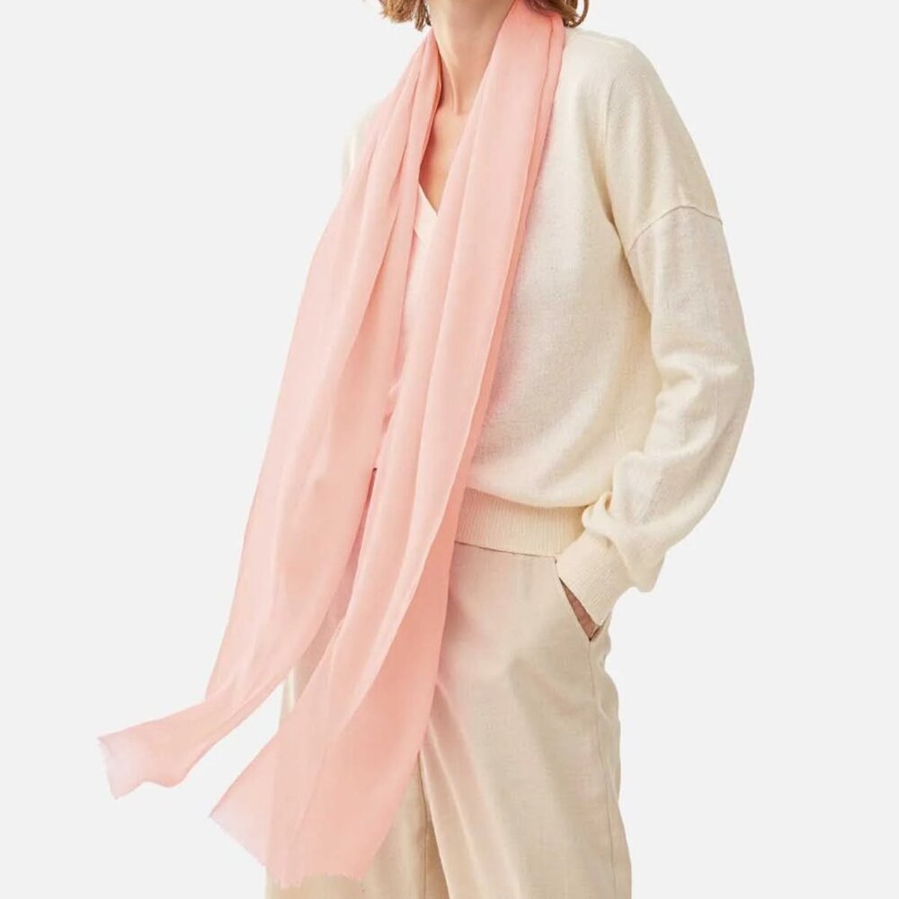 NWOT Ovcio Featherlight Cashmere Scarf